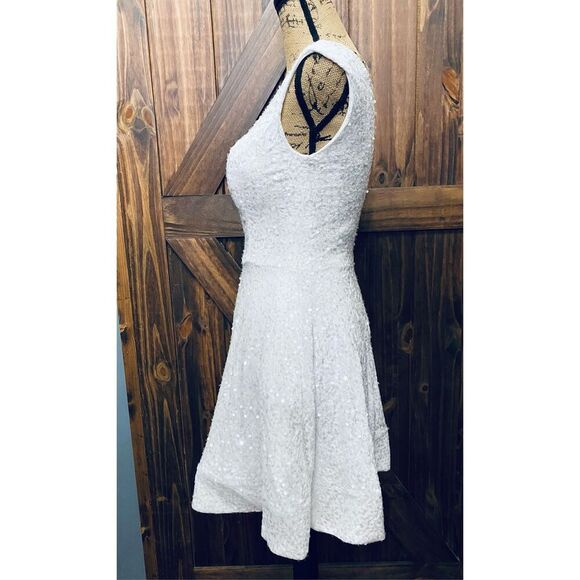 Homecoming White Cocktail Crushed Velvet Sequin Dress Sz 6 - Picture 4 of 10